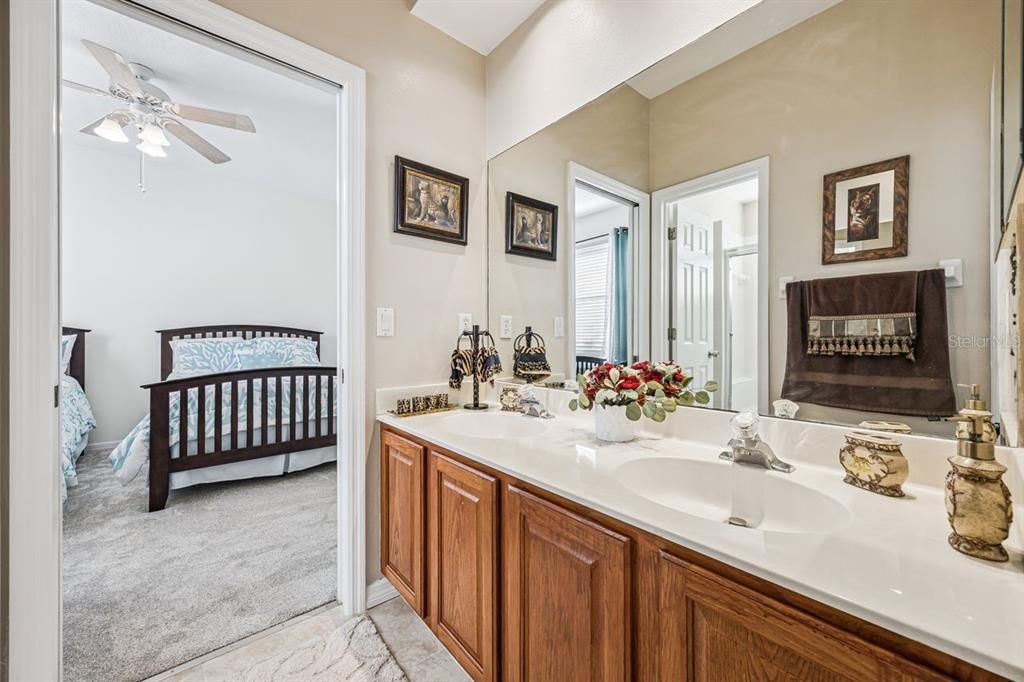 For Sale: $798,000 (5 beds, 3 baths, 3132 Square Feet)