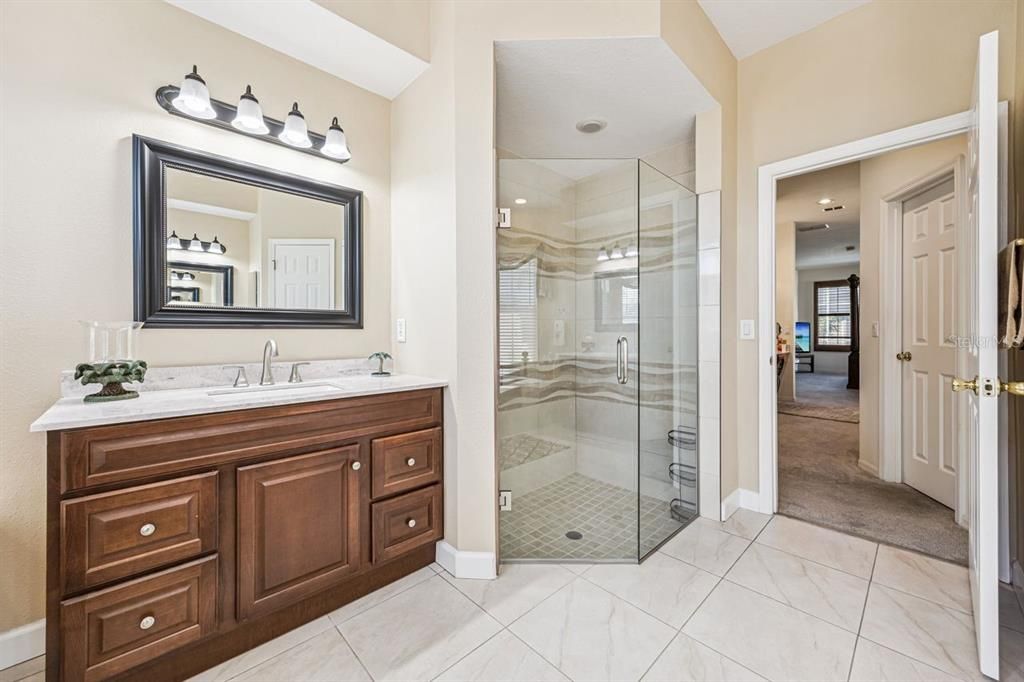 For Sale: $798,000 (5 beds, 3 baths, 3132 Square Feet)