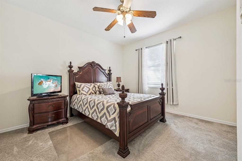 For Sale: $798,000 (5 beds, 3 baths, 3132 Square Feet)