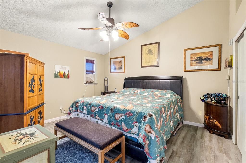 En Venta: $519,900 (3 camas, 2 baños, 1864 Pies cuadrados)