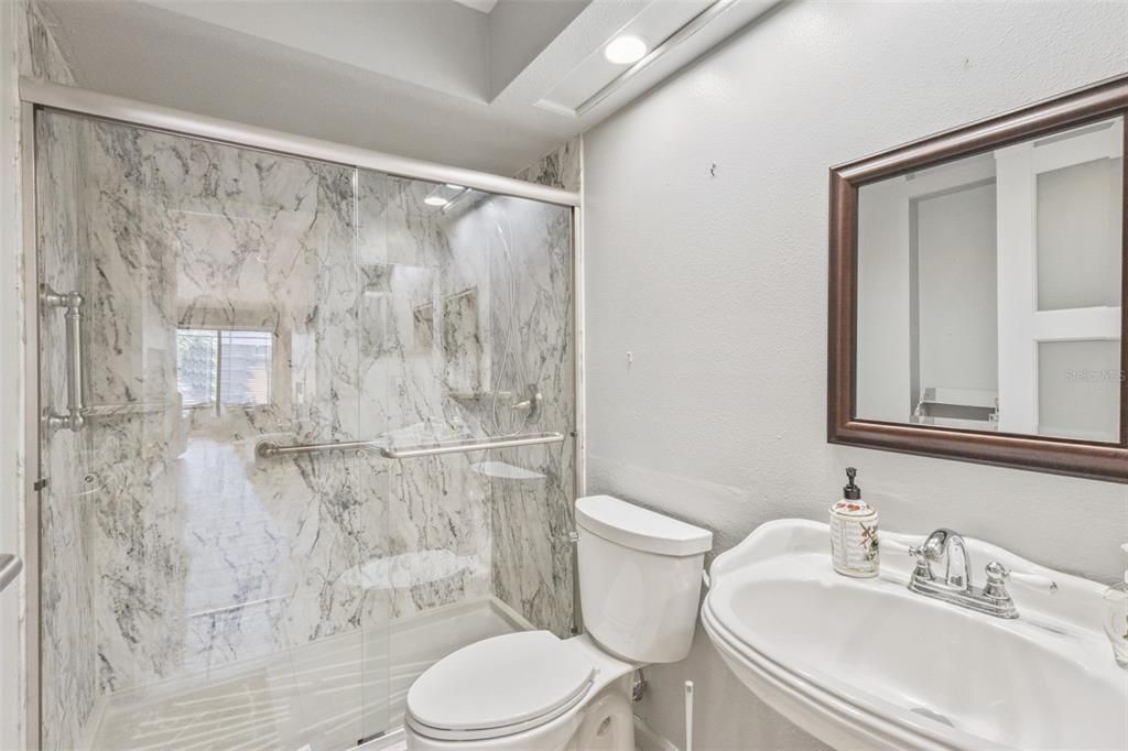 En Venta: $519,900 (3 camas, 2 baños, 1864 Pies cuadrados)