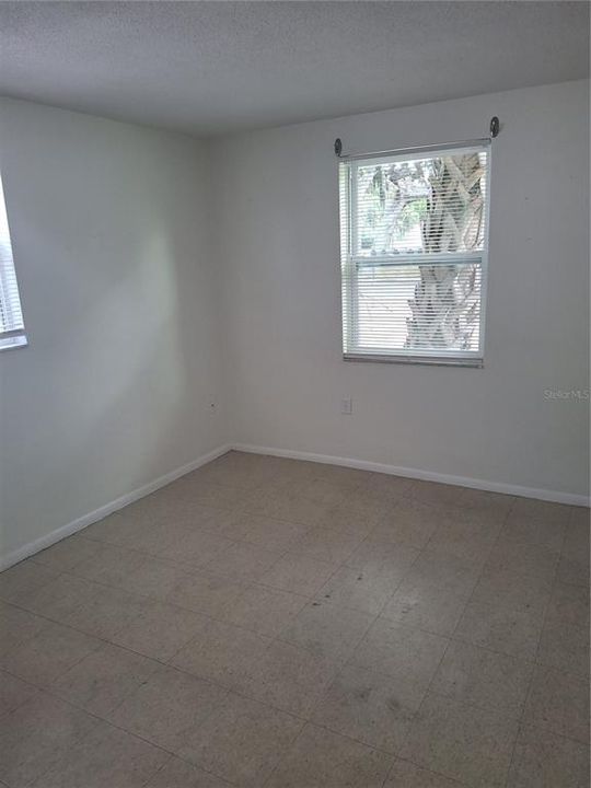 For Rent: $1,200 (1 beds, 1 baths, 600 Square Feet)