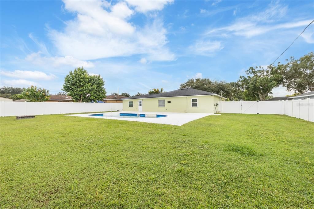 For Rent: $2,850 (3 beds, 2 baths, 2042 Square Feet)