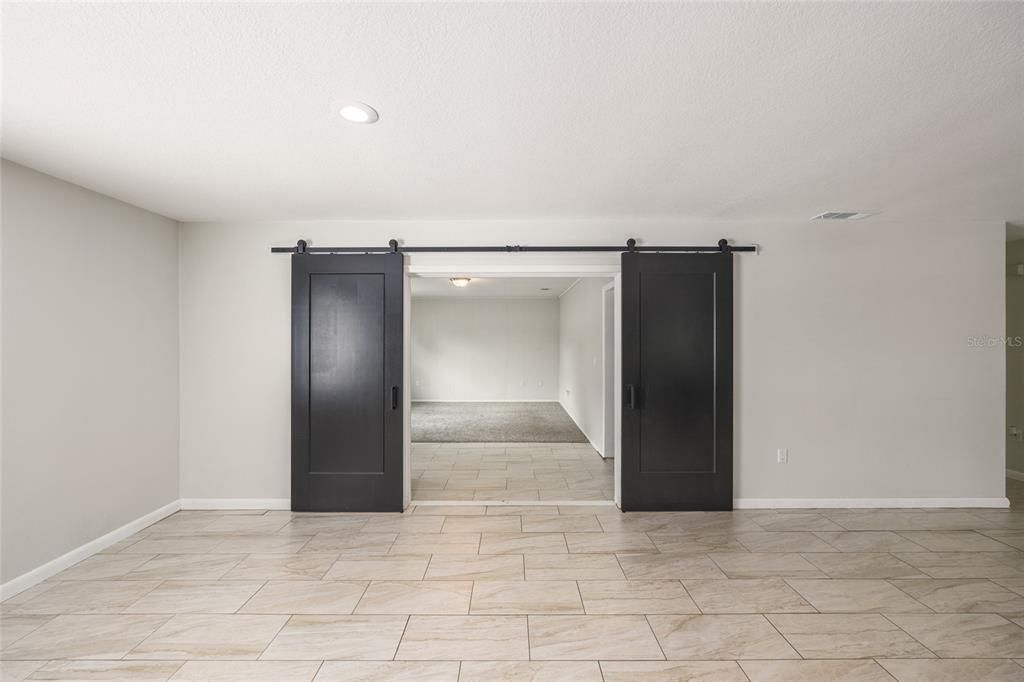 For Rent: $2,850 (3 beds, 2 baths, 2042 Square Feet)