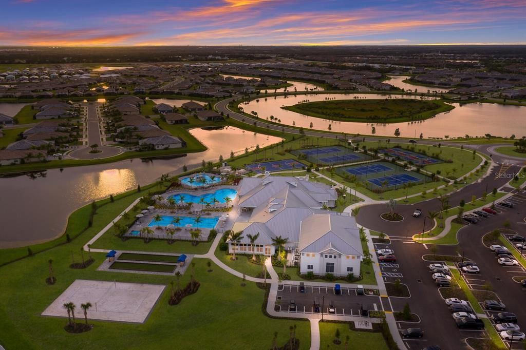 For Sale: $819,950 (5 beds, 3 baths, 3330 Square Feet)