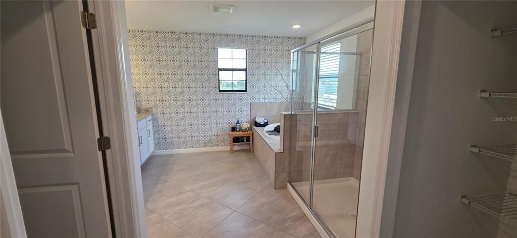 For Sale: $819,950 (5 beds, 3 baths, 3330 Square Feet)