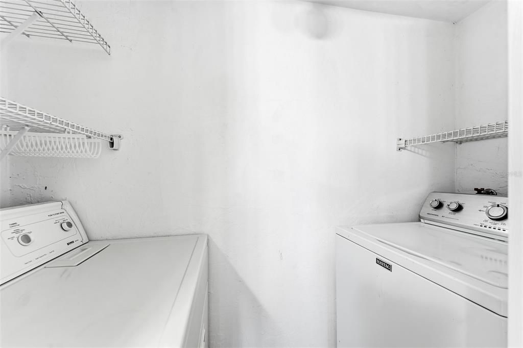 For Sale: $400,000 (2 beds, 2 baths, 1440 Square Feet)