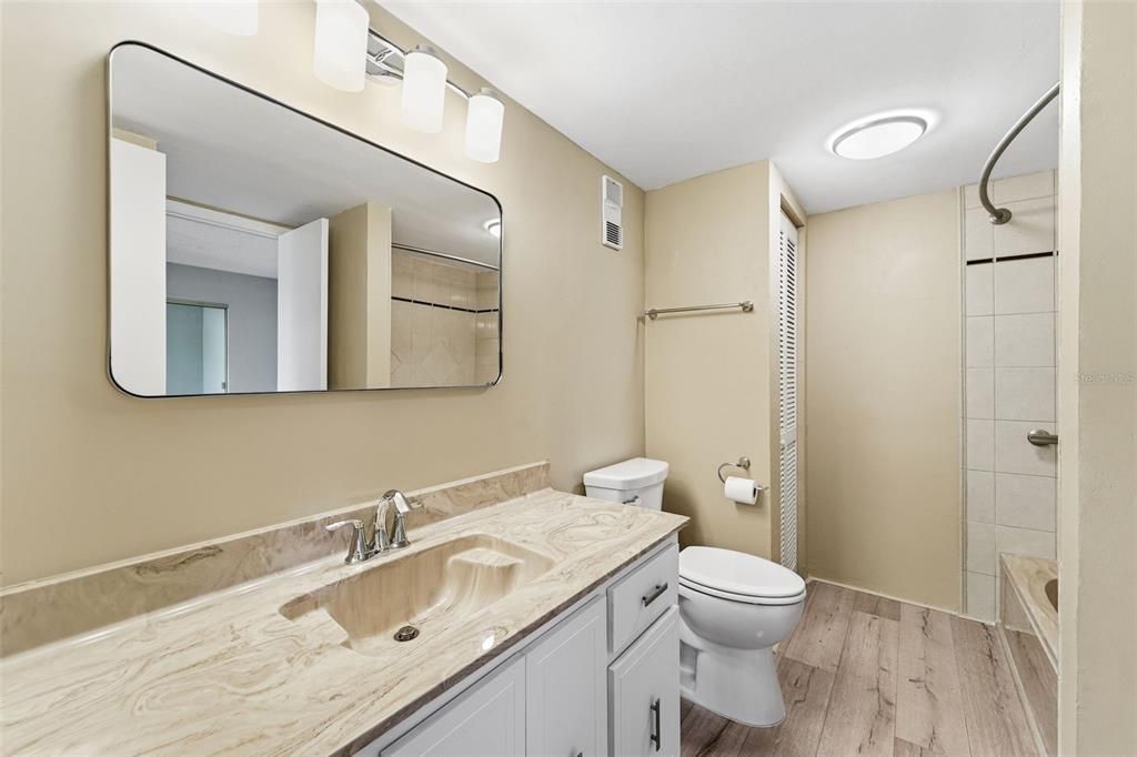 For Sale: $400,000 (2 beds, 2 baths, 1440 Square Feet)