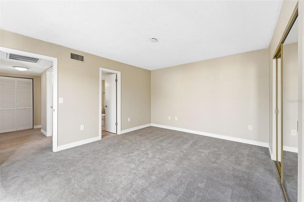 For Sale: $400,000 (2 beds, 2 baths, 1440 Square Feet)