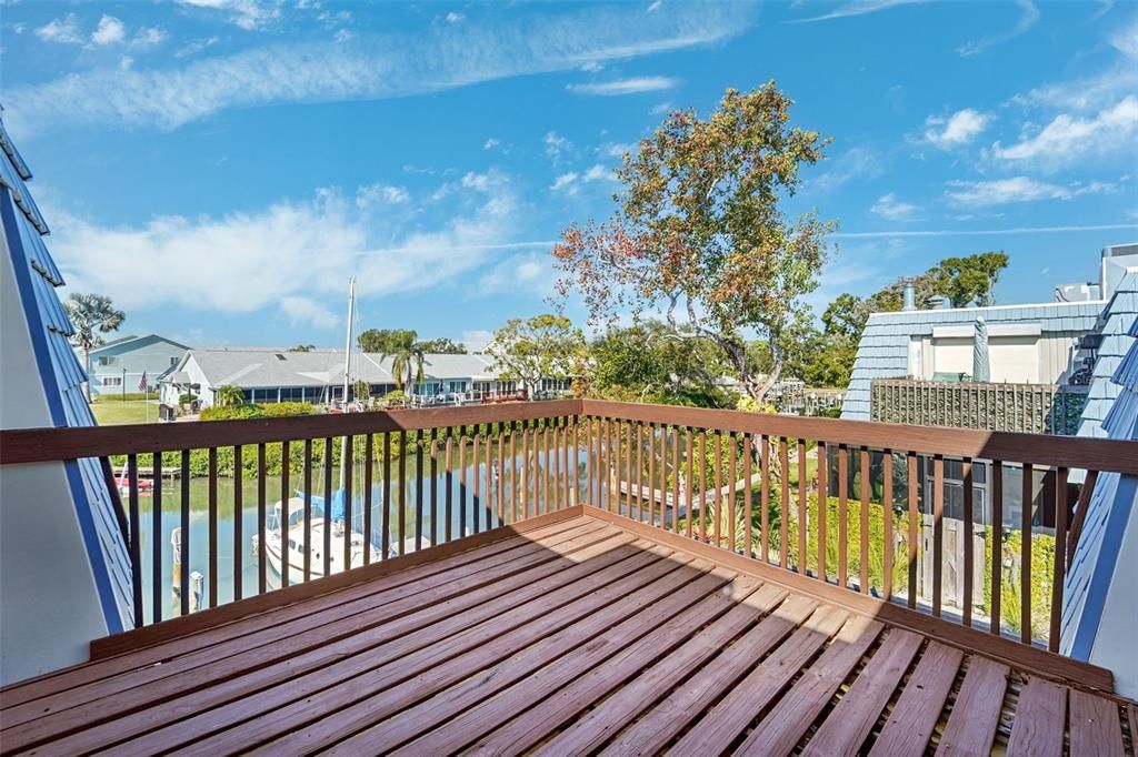 For Sale: $400,000 (2 beds, 2 baths, 1440 Square Feet)