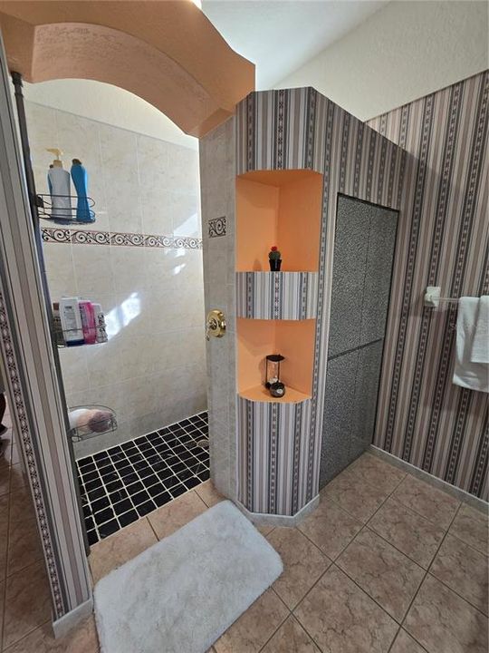 待售: $699,900 (3 贝兹, 2 浴室, 2586 平方英尺)