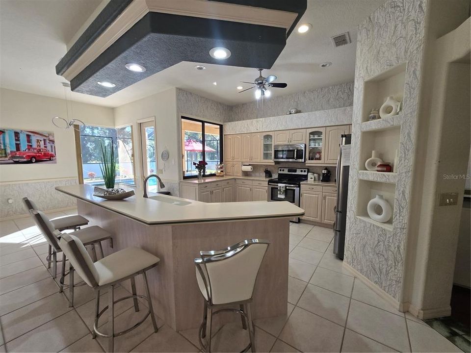 待售: $699,900 (3 贝兹, 2 浴室, 2586 平方英尺)