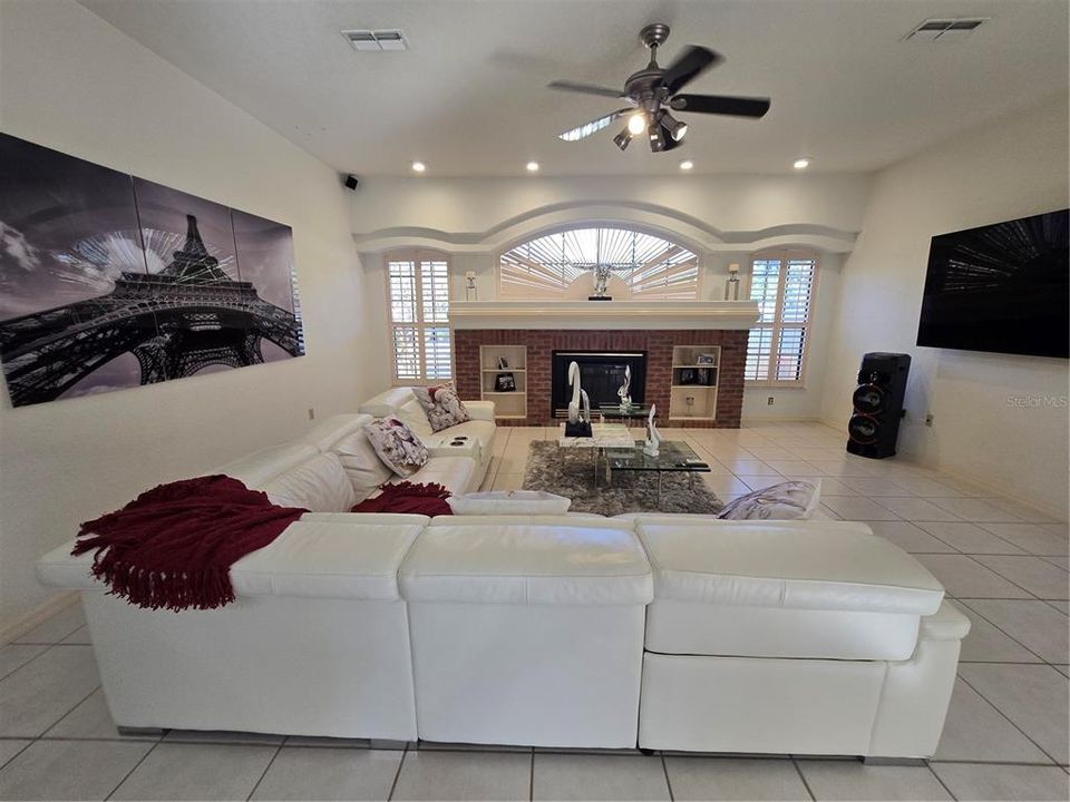 待售: $699,900 (3 贝兹, 2 浴室, 2586 平方英尺)