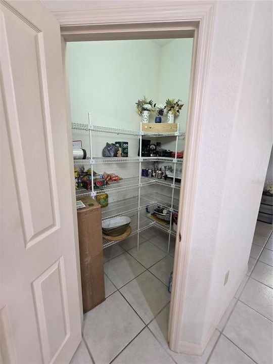 待售: $699,900 (3 贝兹, 2 浴室, 2586 平方英尺)