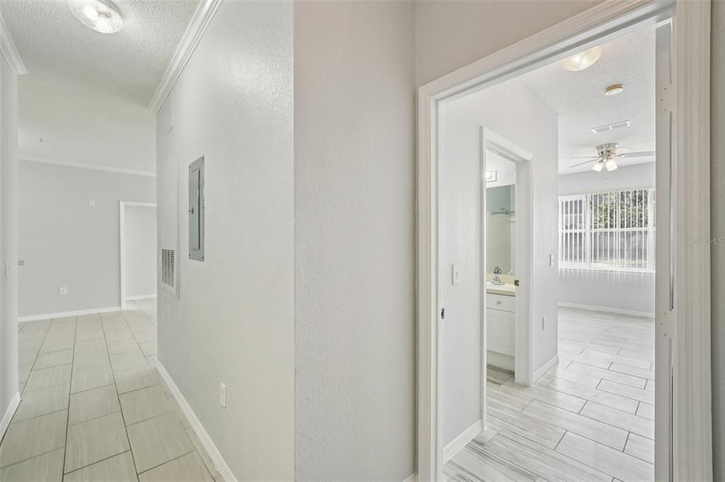 На продажу: $179,900 (3 спален, 2 ванн, 1429 Квадратных фут)