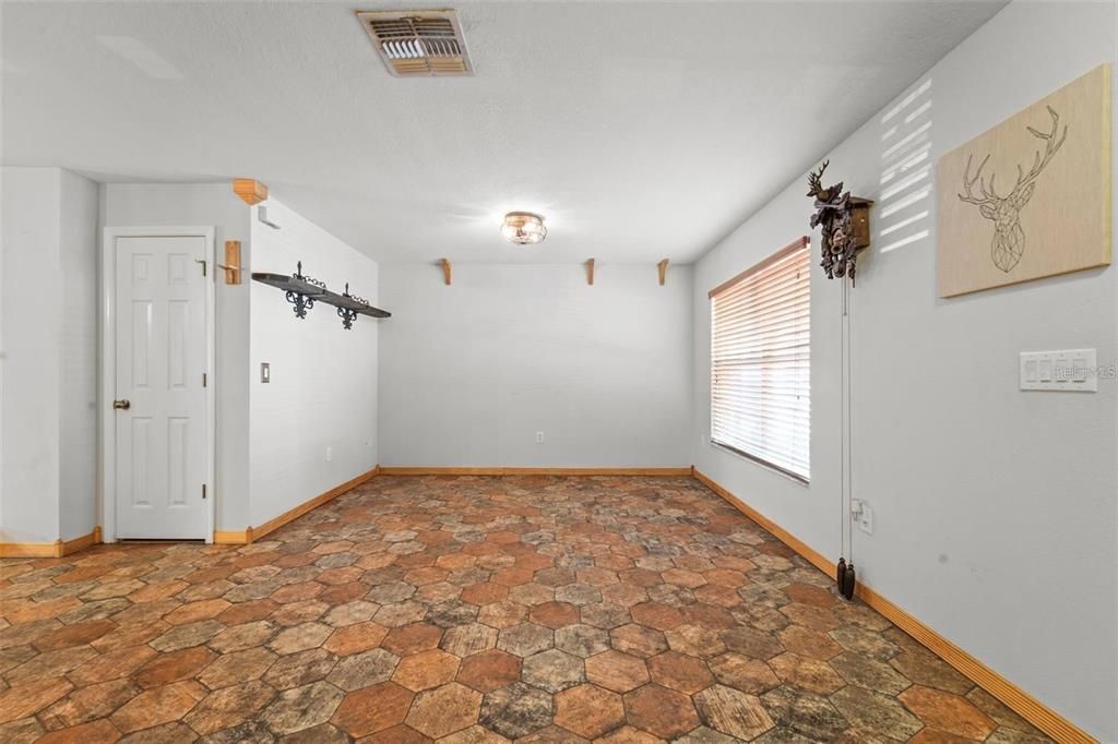 В аренду: $2,000 (3 спален, 2 ванн, 1360 Квадратных фут)