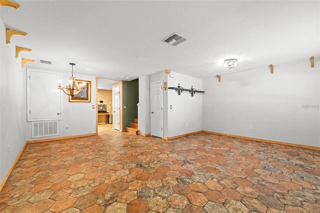 В аренду: $2,000 (3 спален, 2 ванн, 1360 Квадратных фут)