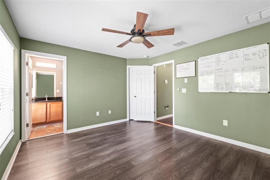 В аренду: $2,000 (3 спален, 2 ванн, 1360 Квадратных фут)