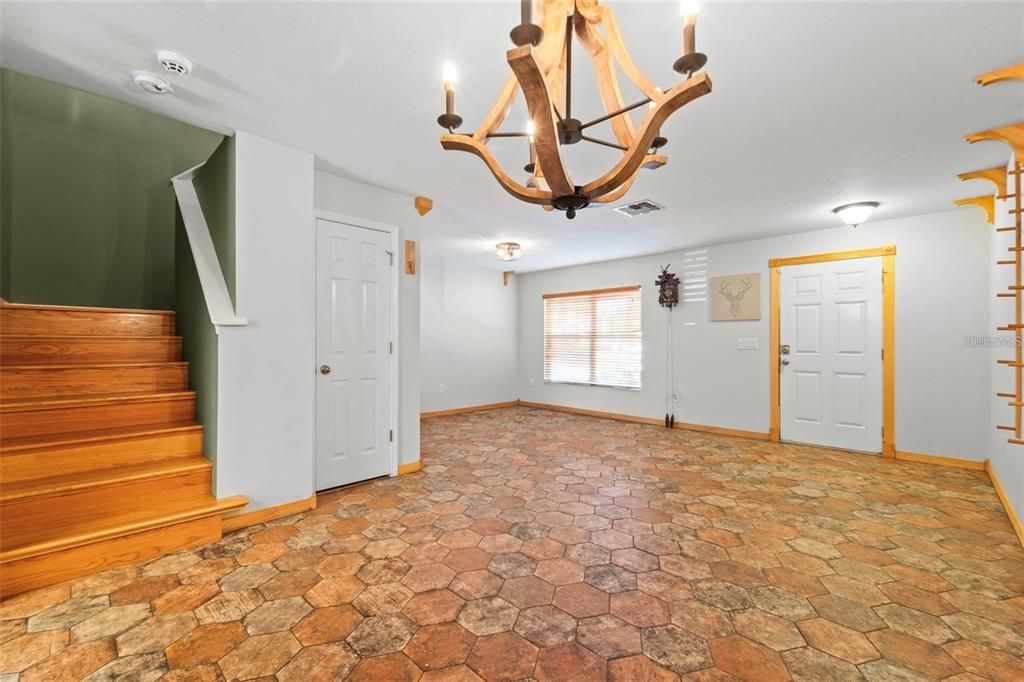 В аренду: $2,000 (3 спален, 2 ванн, 1360 Квадратных фут)