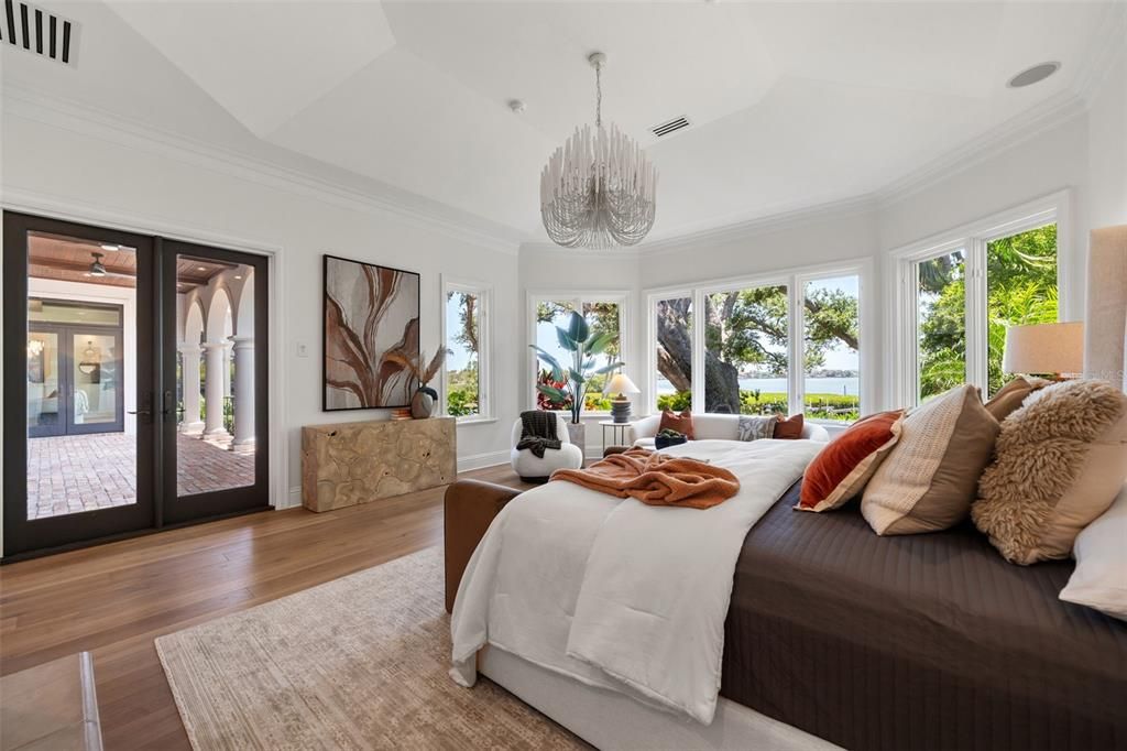 For Sale: $11,995,000 (5 beds, 4 baths, 8125 Square Feet)