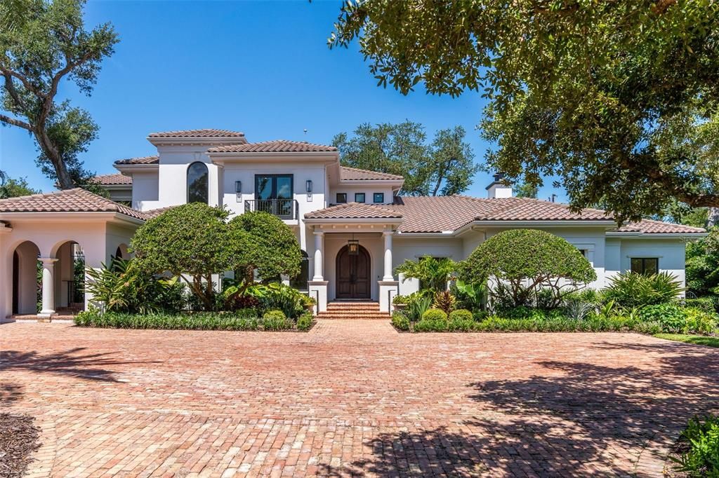 For Sale: $11,995,000 (5 beds, 4 baths, 8125 Square Feet)