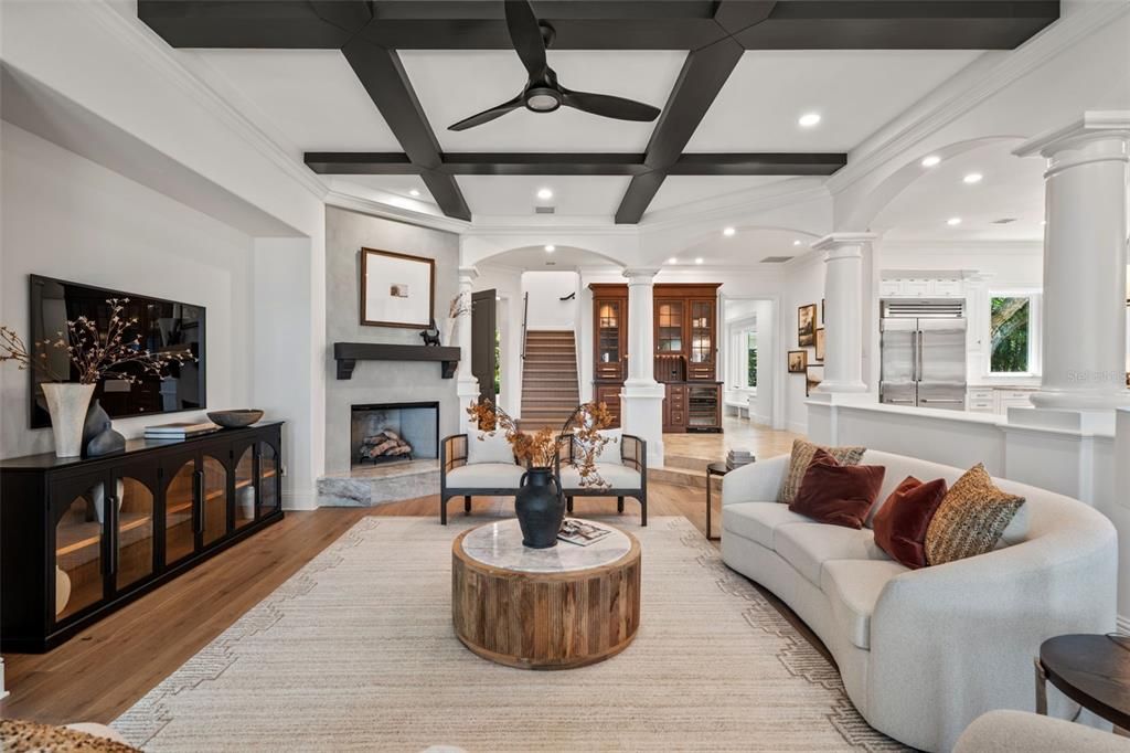 For Sale: $11,995,000 (5 beds, 4 baths, 8125 Square Feet)