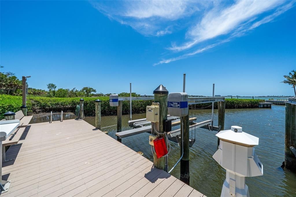 For Sale: $11,995,000 (5 beds, 4 baths, 8125 Square Feet)