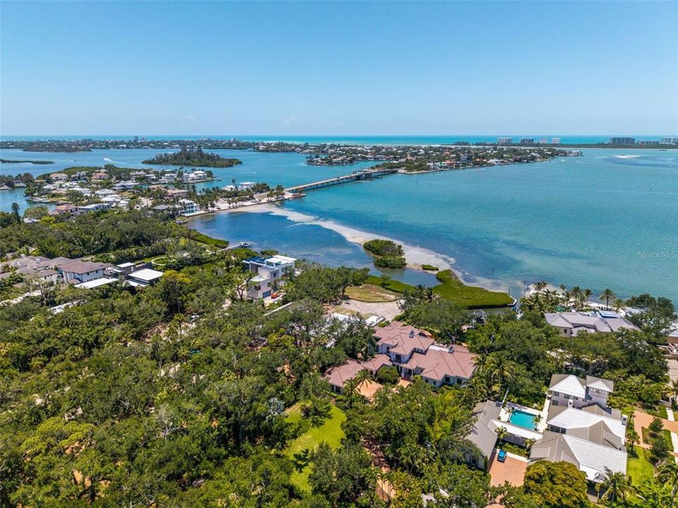 For Sale: $11,995,000 (5 beds, 4 baths, 8125 Square Feet)