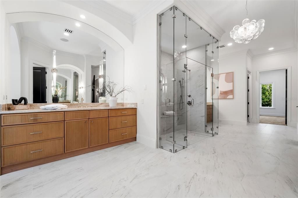 For Sale: $11,995,000 (5 beds, 4 baths, 8125 Square Feet)