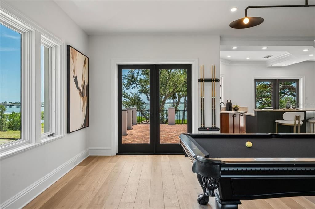 For Sale: $11,995,000 (5 beds, 4 baths, 8125 Square Feet)