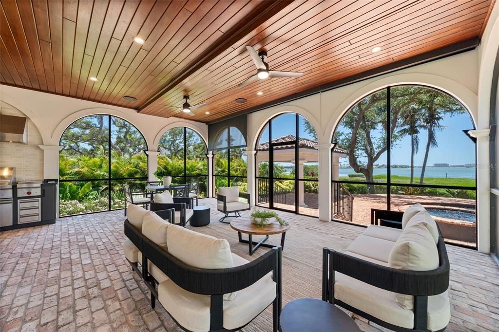 For Sale: $11,995,000 (5 beds, 4 baths, 8125 Square Feet)