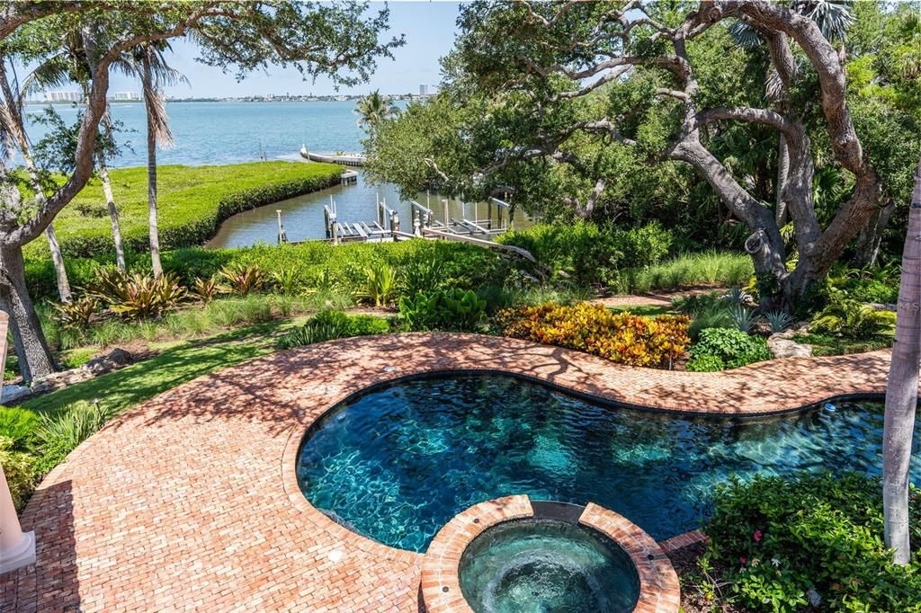 For Sale: $11,995,000 (5 beds, 4 baths, 8125 Square Feet)