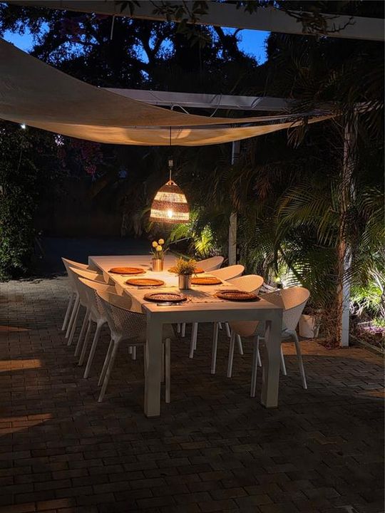 На продажу: $795,000 (3 спален, 2 ванн, 2206 Квадратных фут)