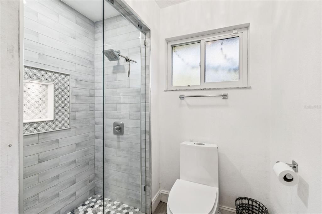 На продажу: $795,000 (3 спален, 2 ванн, 2206 Квадратных фут)