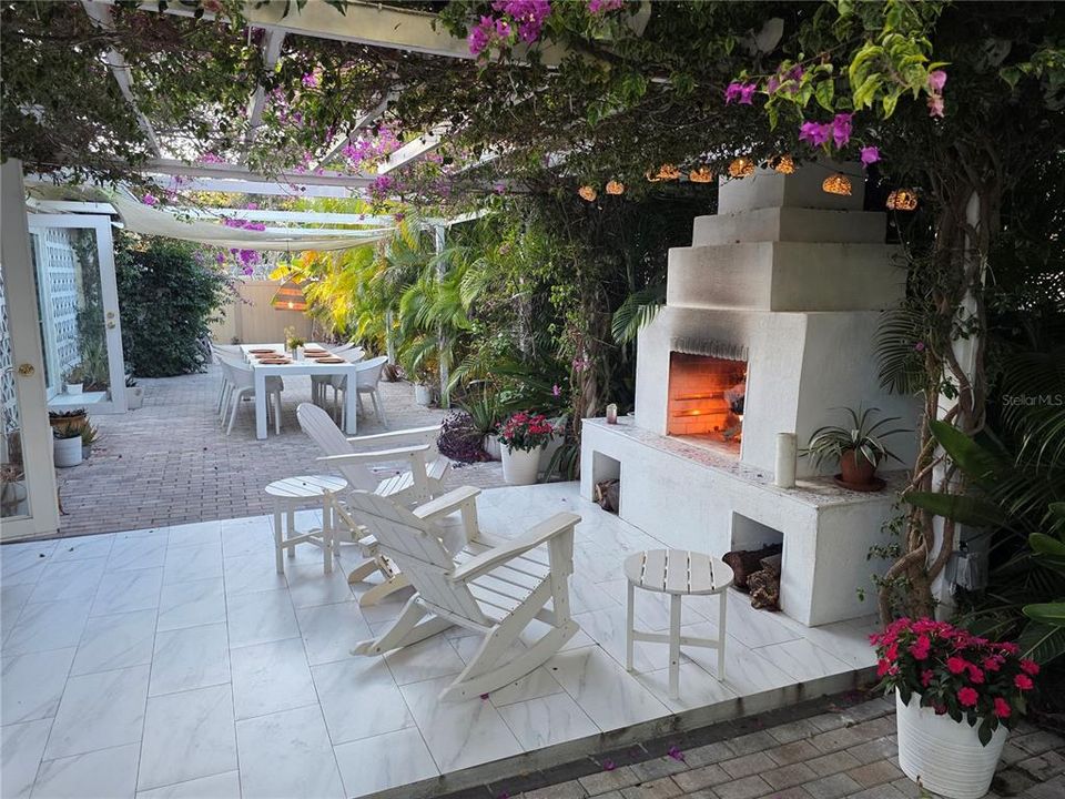 На продажу: $795,000 (3 спален, 2 ванн, 2206 Квадратных фут)