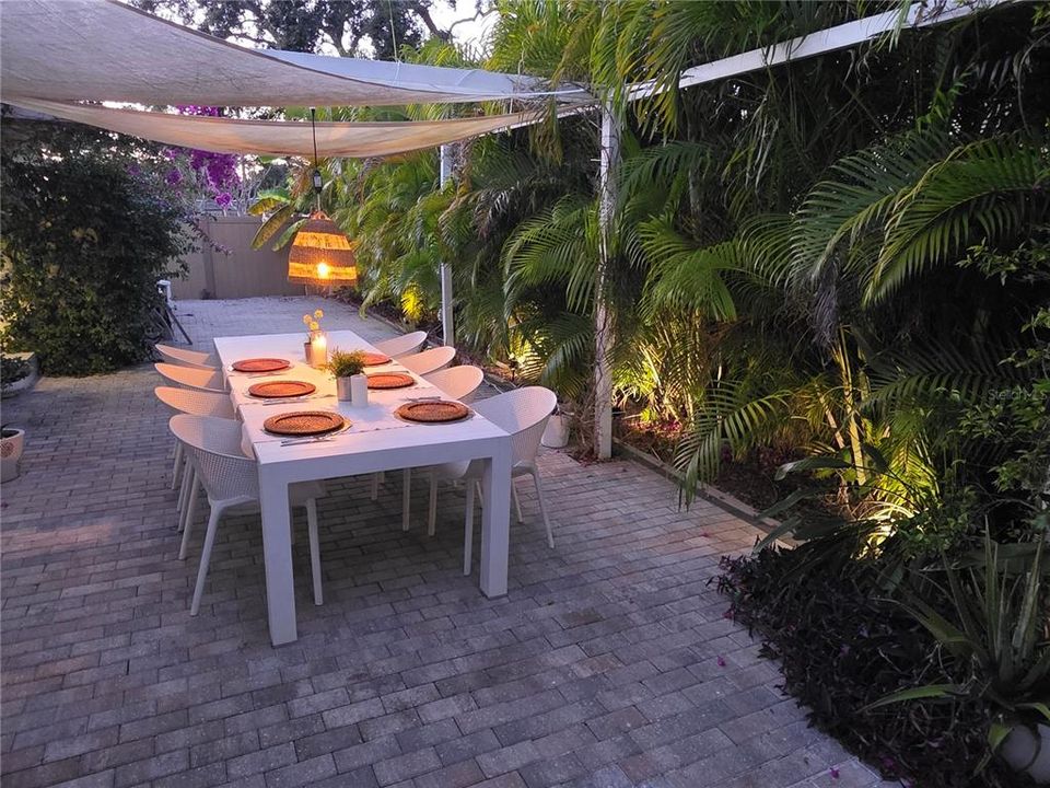 На продажу: $795,000 (3 спален, 2 ванн, 2206 Квадратных фут)