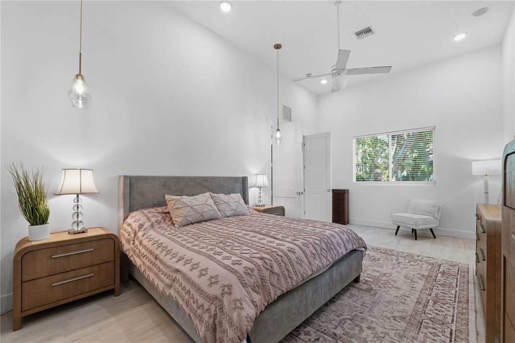 For Sale: $1,250,000 (3 beds, 3 baths, 2494 Square Feet)