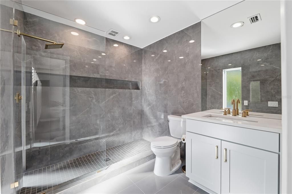 For Sale: $1,250,000 (3 beds, 3 baths, 2494 Square Feet)