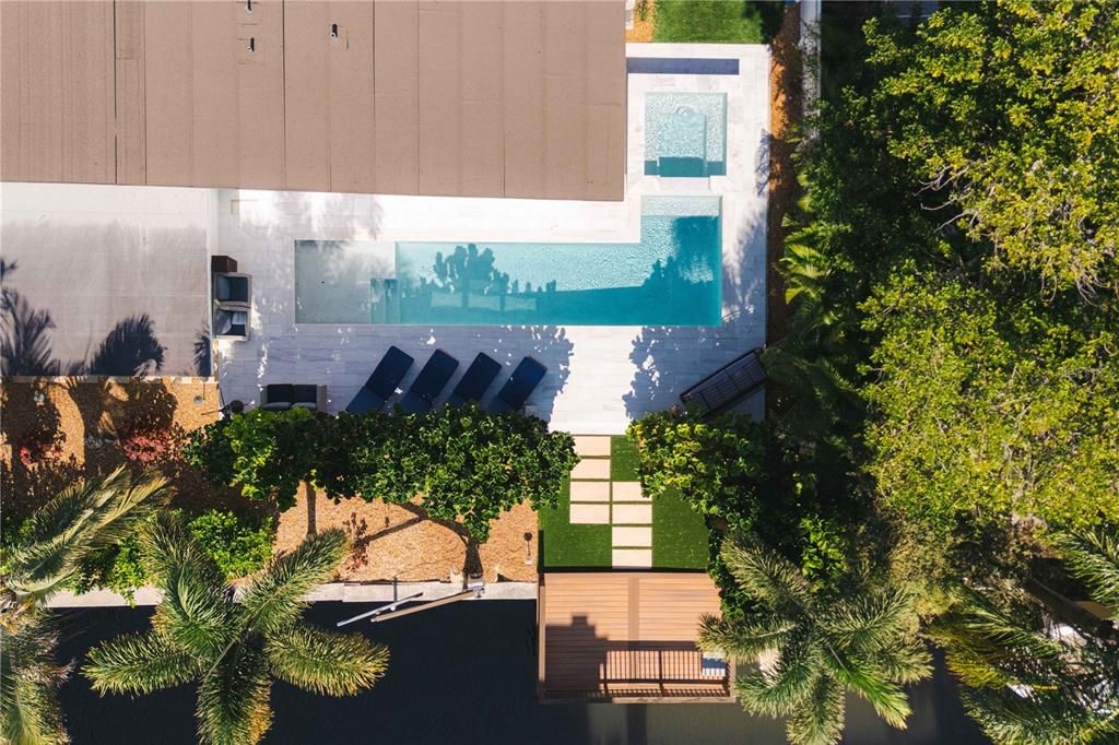 For Sale: $1,250,000 (3 beds, 3 baths, 2494 Square Feet)