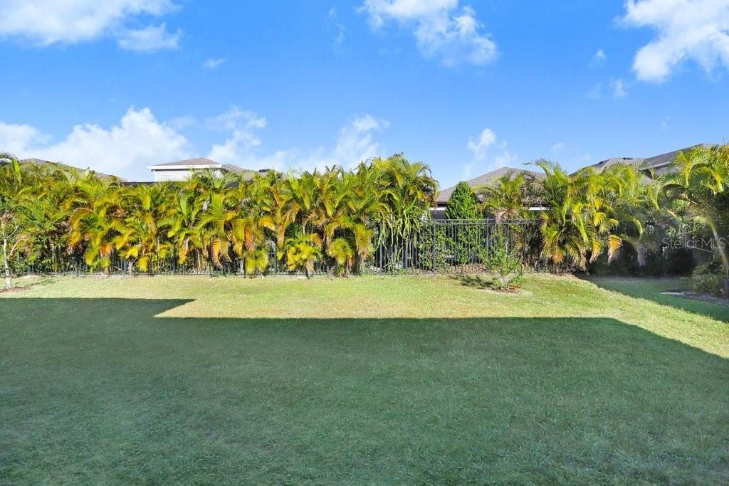 For Rent: $2,950 (3 beds, 2 baths, 2562 Square Feet)