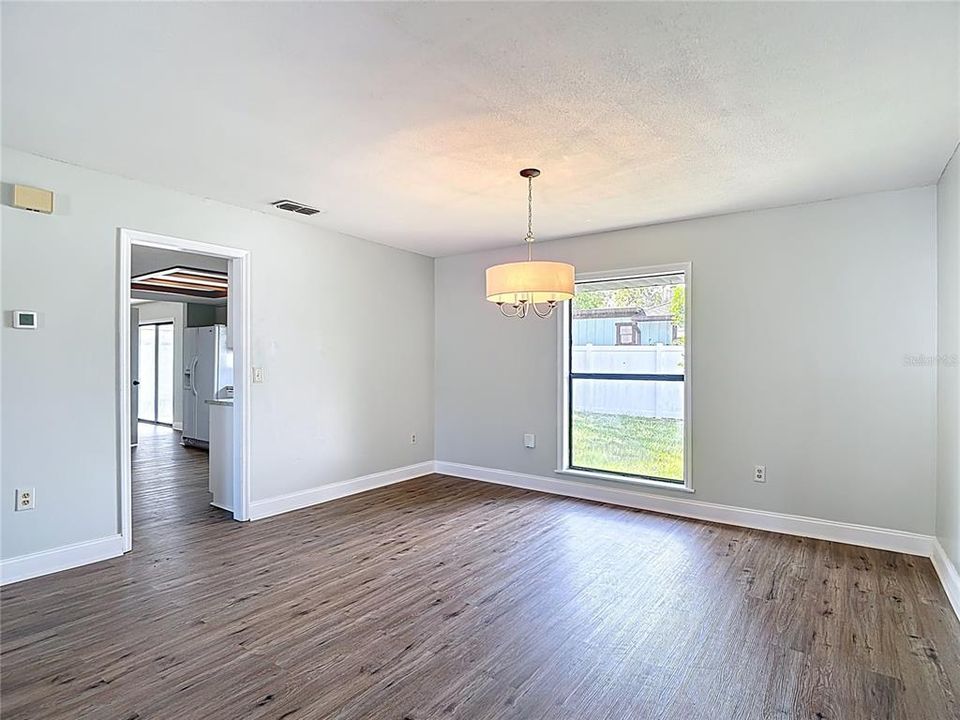 待售: $289,500 (3 贝兹, 2 浴室, 1780 平方英尺)