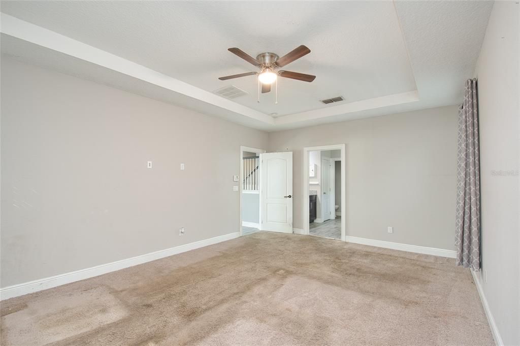 For Sale: $499,000 (4 beds, 2 baths, 2744 Square Feet)