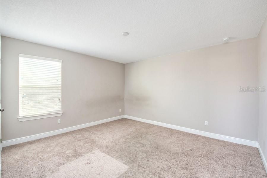 For Sale: $499,000 (4 beds, 2 baths, 2744 Square Feet)