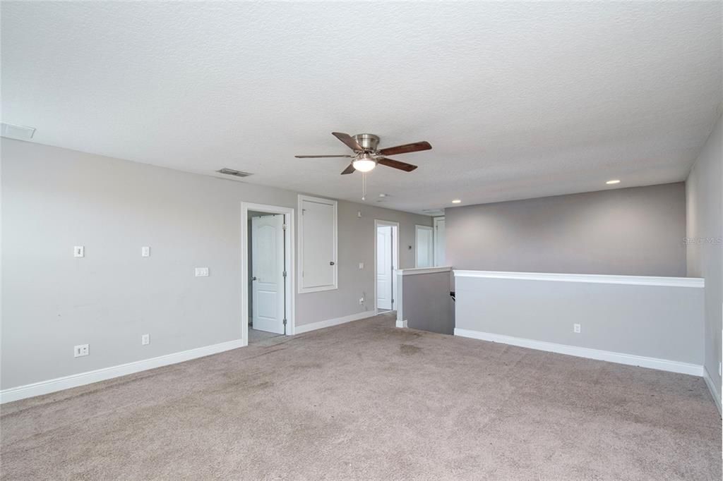 For Sale: $499,000 (4 beds, 2 baths, 2744 Square Feet)