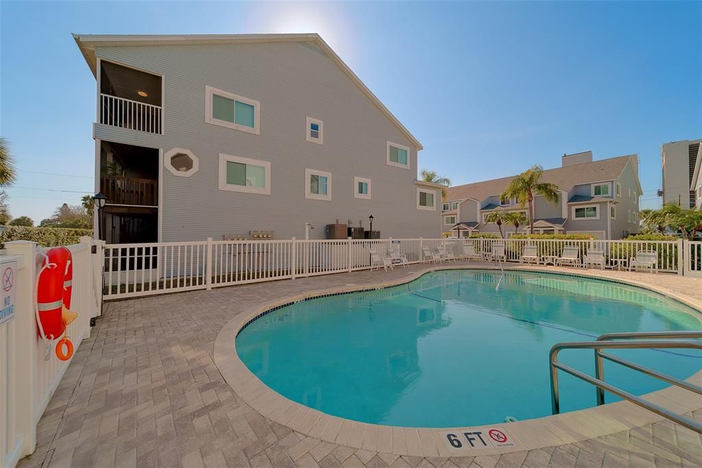 For Rent: $5,500 (3 beds, 3 baths, 1616 Square Feet)