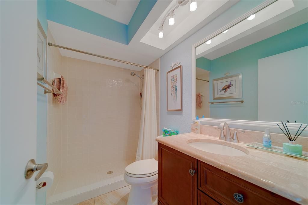 For Rent: $5,500 (3 beds, 3 baths, 1616 Square Feet)