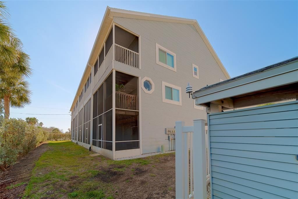 For Rent: $5,500 (3 beds, 3 baths, 1616 Square Feet)