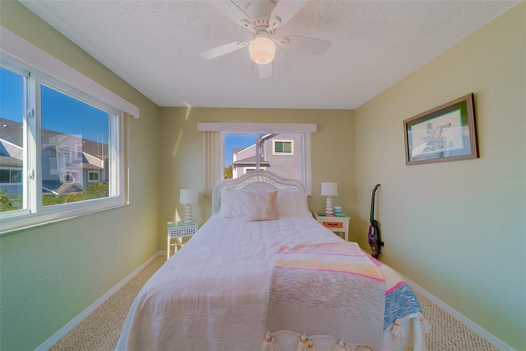 For Rent: $5,500 (3 beds, 3 baths, 1616 Square Feet)