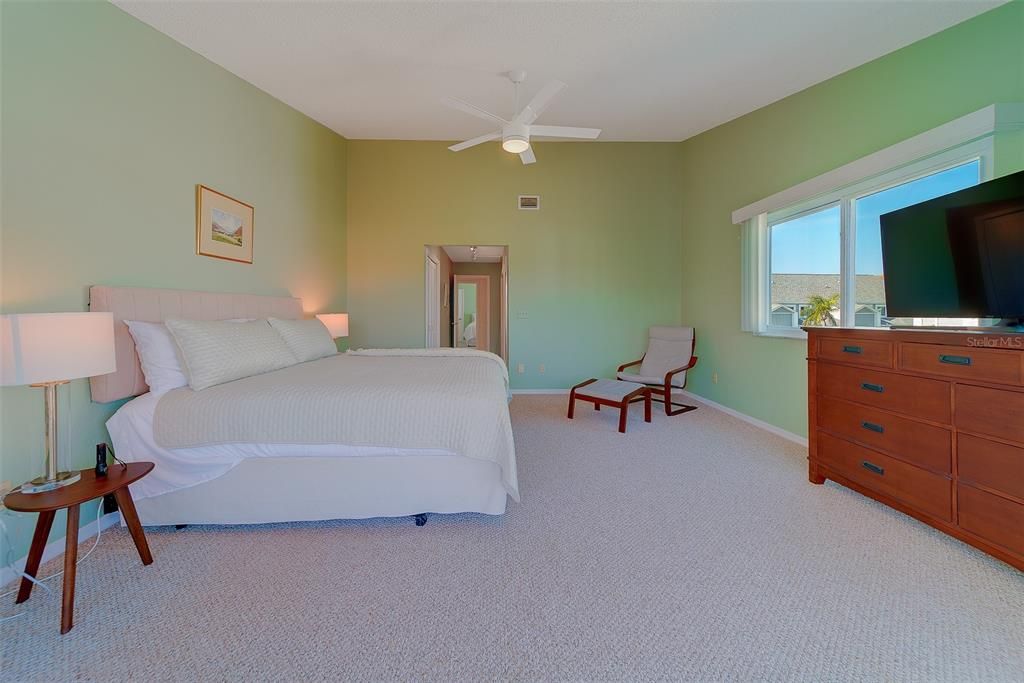 For Rent: $5,500 (3 beds, 3 baths, 1616 Square Feet)