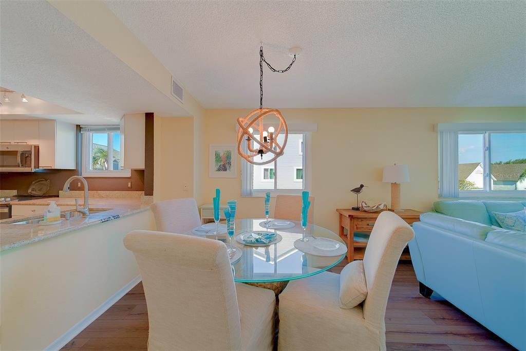 For Rent: $5,500 (3 beds, 3 baths, 1616 Square Feet)